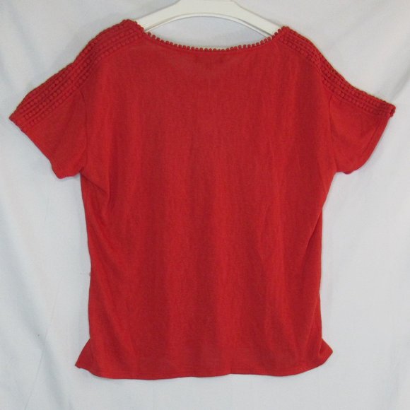 Modern Canvas Women's Tunic Short Sleeve Crochet Detail Top w/ Side Slits - Picture 3 of 7